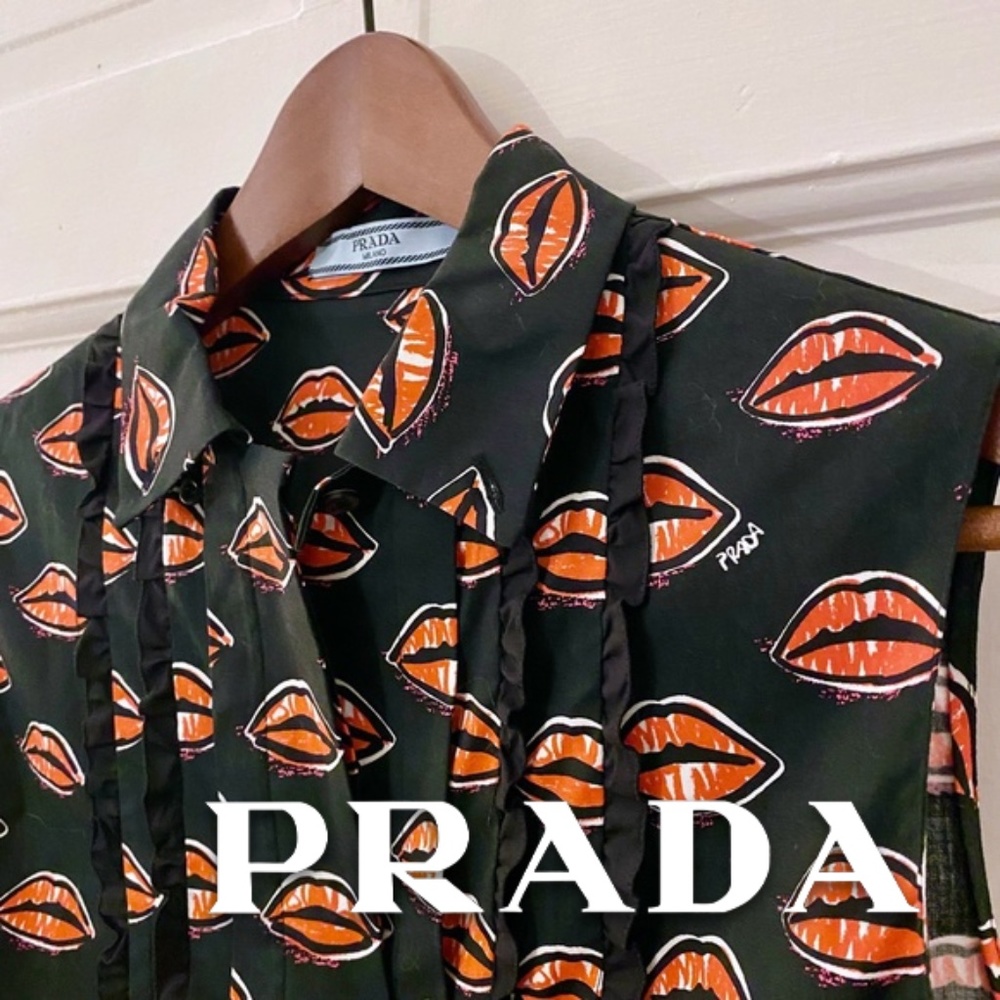 PRADA logo print cotton button-down sleeveless blouse
